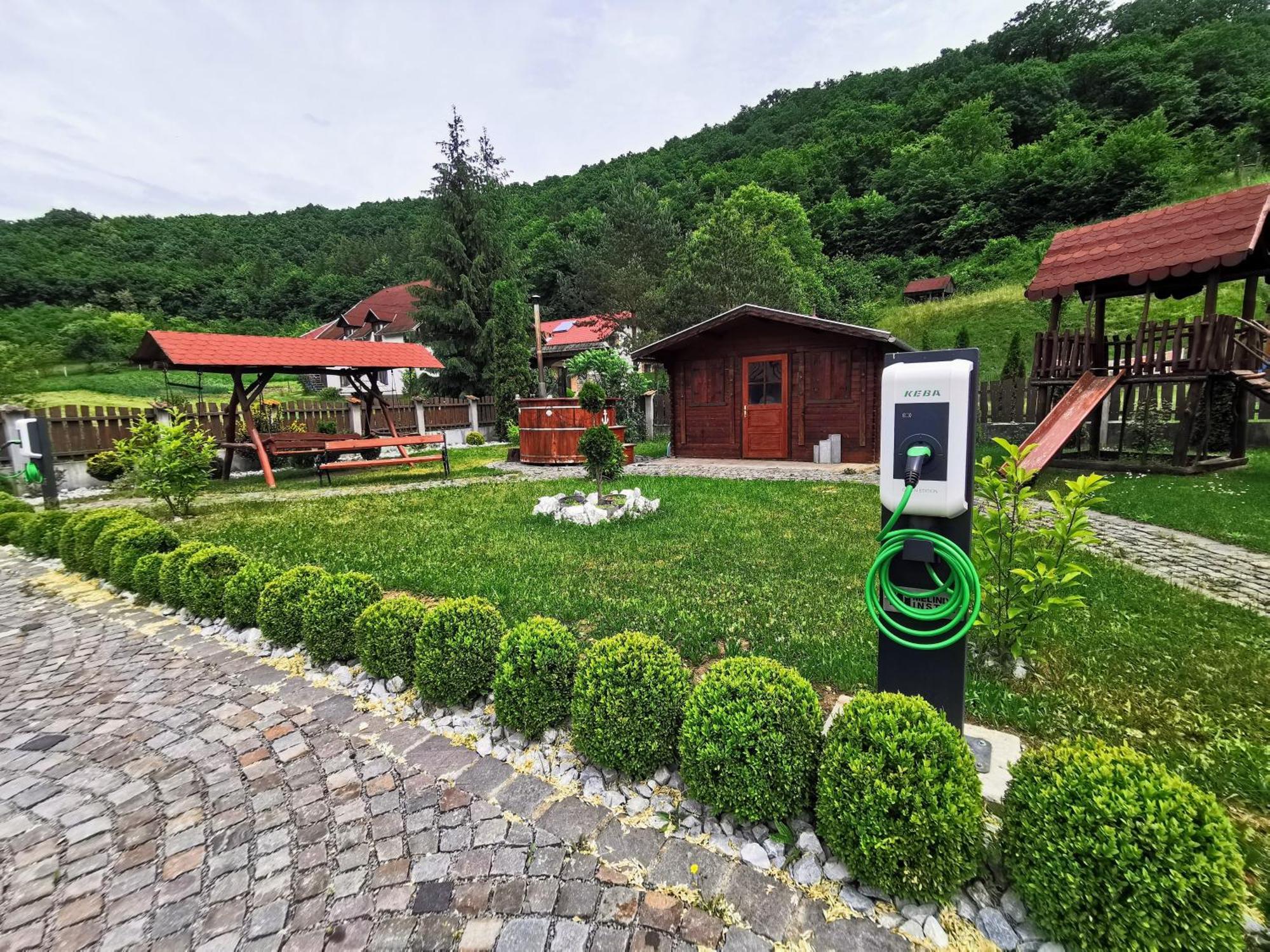 Olimpia Villa Tibod Exterior photo